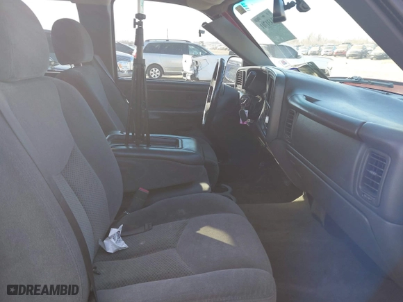 2006 Chevrolet Silverado 1500 LT1 with VIN 1GCEC19VX6Z126341, listed as a IAAI auction lot 41431701 with 265,142 mi miles. Bid and sale history available at carsss.com. Image 5.