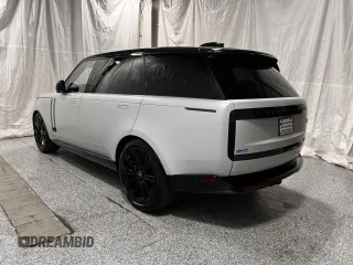 2023 Land Rover Range Rover with VIN SALK1BE77PA033825, listed as a Copart auction lot 56371645 with 16,581 mi miles and Clean Title. Bid and sale history available at DreamBid. Image 3.
