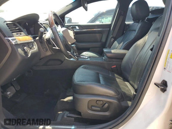 2016 Lincoln MKS с VIN 1LNHL9DK0GG601318, выставлен на аукционе Copart как лот 80114224 с пробегом 67 526 миль миль и Списание • Salvage title. История ставок и продаж доступна на DreamBid. Изображение 7.