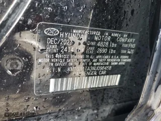 2022 Genesis G70 2.0T with VIN KMTG34TA3NU098458, listed as a Copart auction lot 87091144 with 19,802 mi miles and Salvage Title. Bid and sale history available at carsss.com. Image 12.