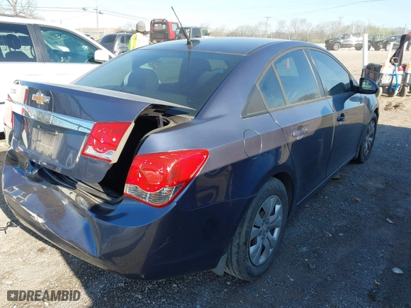 2013 Chevrolet Cruze LS with VIN 1G1PA5SH6D7132584, listed as a IAAI auction lot 41880780 with 15,197 mi miles. Bid and sale history available at carsss.com. Image 4.