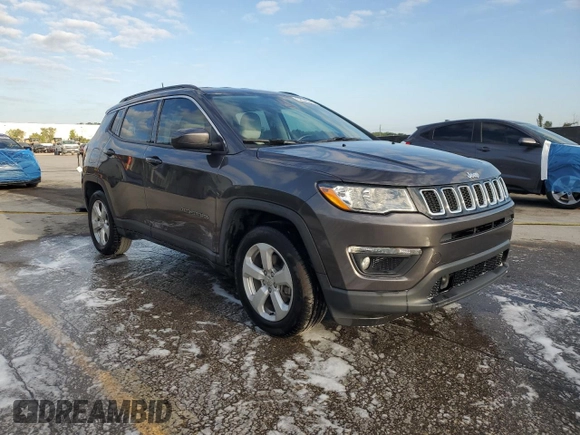 2021 Jeep Compass Altitude with VIN 3C4NJCBB5MT560012, listed as a Copart auction lot 52646345 with 40,184 mi miles and Salvage title. Bid and sale history available at DreamBid. Image 4.