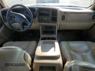 2003 Chevrolet Suburban Z71 with VIN 3GNFK16Z83G180173, listed as a Copart auction lot 70469314 with 189,409 mi miles and Salvage Title. Bid and sale history available at carsss.com. Image 8.