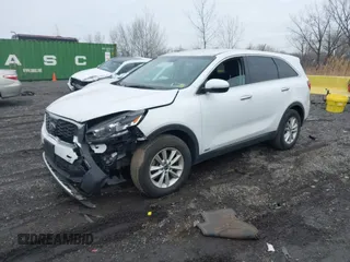 2019 Kia Sorento LX with VIN 5XYPGDA37KG523653, listed as a IAAI auction lot 41231464 with 51,268 mi miles. Bid and sale history available at carsss.com. Image 18.