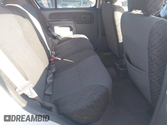 2001 Nissan Xterra XE with VIN 5N1ED28Y61C588255, listed as a IAAI auction lot 40962275 with 206,622 mi miles and . Bid and sale history available at DreamBid. Image 8.
