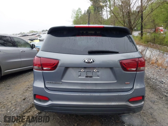 2019 Kia Sorento L with VIN 5XYPG4A37KG597655, listed as a IAAI auction lot 41980451 with 170,179 mi miles. Bid and sale history available at carsss.com. Image 16.