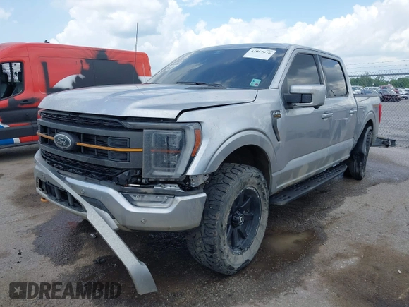 2023 Ford F-150 XL z VIN 1FTEW1E83PFB26367, wystawiony jako IAAI lot #42067676 z przebiegiem 32 068 mil mil oraz . Historia ofert i sprzedaży dostępna na DreamBid. Obrazek 2.