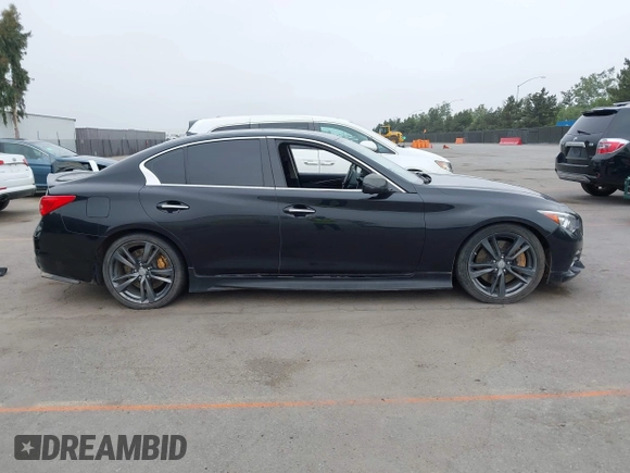 2017 Infiniti Q50 Premium z VIN JN1EV7AP3HM737356, wystawiony jako IAAI lot #42455005 z przebiegiem 92 524 mil mil oraz . Historia ofert i sprzedaży dostępna na DreamBid. Obrazek 13.