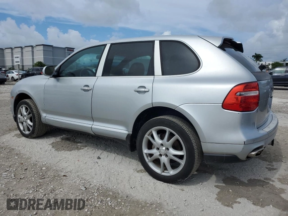 2010 Porsche Cayenne z VIN WP1AA2APXALA04791, wystawiony jako Copart lot #62527185 z przebiegiem 148 203 mil mil oraz Czysty tytuł • Clean title. Historia ofert i sprzedaży dostępna na DreamBid. Obrazek 2.