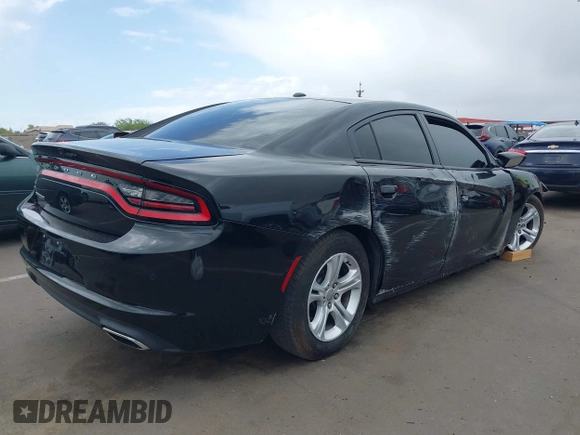 2020 Dodge Charger SXT with VIN 2C3CDXBG5LH119753, listed as a IAAI auction lot 41935284 with 81,978 mi miles. Bid and sale history available at carsss.com. Image 4.