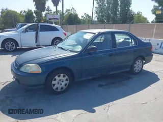 1998 Honda Civic LX z VIN 2HGEJ6672WH563664, wystawiony jako IAAI lot #42400327 z przebiegiem 200 390 mil mil oraz . Historia ofert i sprzedaży dostępna na DreamBid. Obrazek 2.