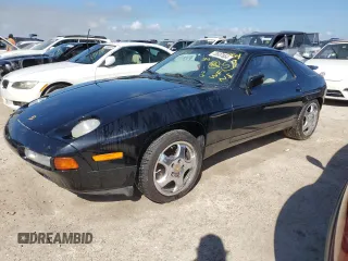 1988 Porsche 928 z VIN WP0JB0926JS861630, wystawiony jako Copart lot #73937854 z przebiegiem 112 460 mil mil oraz Nie do naprawy. Historia ofert i sprzedaży dostępna na DreamBid. Obrazek 1.
