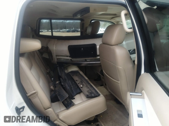 2007 Mercury Mountaineer Premier with VIN 4M2EU48817UJ05008, listed as a IAAI auction lot 41720360 with 126,200 mi miles. Bid and sale history available at carsss.com. Image 8.