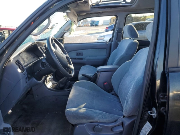 2000 Toyota 4Runner SR5 with VIN JT3HN86R1Y0317584, listed as a Copart auction lot 44157355 with 199,957 mi miles and Salvage Title. Bid and sale history available at carsss.com. Image 7.