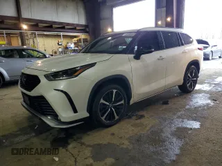 2021 Toyota Highlander XSE z VIN 5TDJZRBH8MS139426, wystawiony jako Copart lot #52089635 z przebiegiem 56 251 mil mil oraz Szkoda całkowita • Salvage title. Historia ofert i sprzedaży dostępna na DreamBid. Obrazek 1.