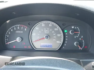 2008 Hyundai Elantra GLS z VIN KMHDU46D38U428605, wystawiony jako IAAI lot #42475285 z przebiegiem 192 634 mil mil oraz . Historia ofert i sprzedaży dostępna na DreamBid. Obrazek 7.