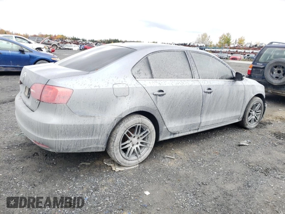 2013 Volkswagen Jetta Comfortline с VIN 3VWDL7AJ9DM426147, выставлен на аукционе Copart как лот 74591264 с пробегом 265 457 миль миль и Списание • Salvage title. История ставок и продаж доступна на DreamBid. Изображение 3.