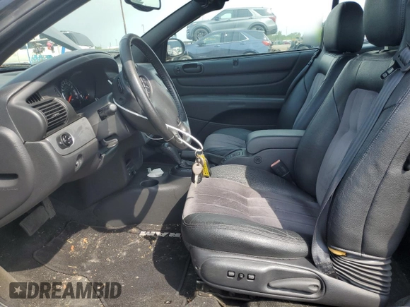 2005 Chrysler Sebring Touring z VIN 1C3EL55R95N535697, wystawiony jako Copart lot #61368865 z przebiegiem 120 596 mil mil oraz Czysty tytuł • Clean title. Historia ofert i sprzedaży dostępna na DreamBid. Obrazek 7.