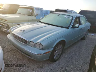 2005 Jaguar XJ with VIN SAJWA79C05SG37189, listed as a Copart auction lot 76804104 with 0 mi miles and Salvage Title. Bid and sale history available at carsss.com. Image 1.