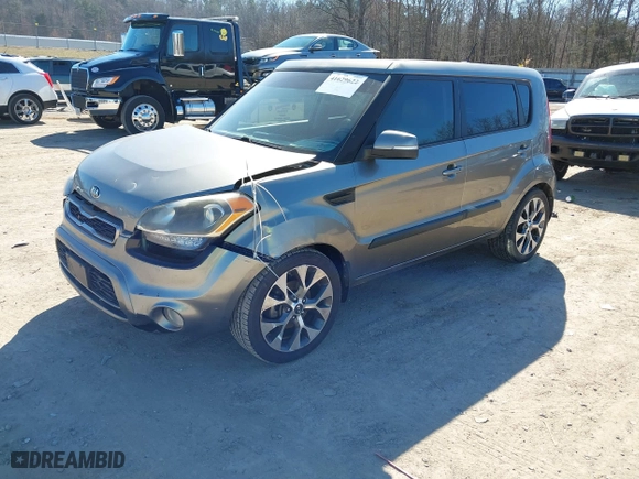 2013 Kia Soul + with VIN KNDJT2A65D7576335, listed as a IAAI auction lot 41629622 with 183,319 mi miles. Bid and sale history available at carsss.com. Image 17.