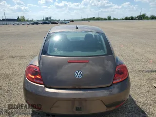 2012 Volkswagen Beetle 2.5L with VIN 3VWHX7AT2CM616099, listed as a Copart auction lot 56421455 with 225,279 mi miles and Salvage title. Bid and sale history available at DreamBid. Image 6.