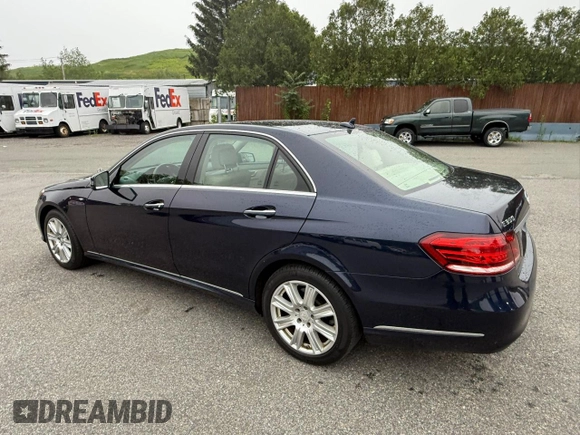 2014 Mercedes-Benz E 350 Luxury with VIN WDDHF8JB3EA885821, listed as a Copart auction lot 60853215 with 163,195 mi miles and Clean title. Bid and sale history available at DreamBid. Image 3.