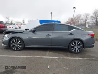 2020 Nissan Altima SR with VIN 1N4BL4CV3LC156766, listed as a IAAI auction lot 41889649 with 70,167 mi miles and . Bid and sale history available at carsss.com. Image 14.