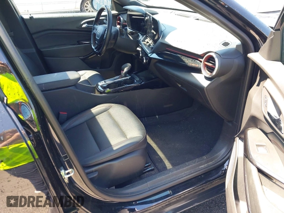 2024 Chevrolet Trax 2RS with VIN KL77LJE25RC062976, listed as a IAAI auction lot 42044505 with 21,306 mi miles and . Bid and sale history available at DreamBid. Image 5.