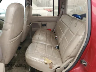 1993 Ford Explorer Eddie Bauer z VIN 1FMDU34X3PUC32718, wystawiony jako Copart lot #83117594 z przebiegiem 626 569 mil mil oraz Szkoda całkowita • Salvage title. Historia ofert i sprzedaży dostępna na DreamBid. Obrazek 11.