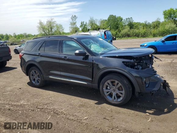 2025 Ford Explorer Active z VIN 1FMUK8DH1SGB27047, wystawiony jako Copart lot #56142875 z przebiegiem 1 699 mil mil oraz Szkoda całkowita • Salvage title. Historia ofert i sprzedaży dostępna na DreamBid. Obrazek 4.