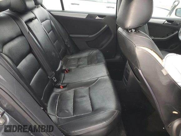 2014 Volkswagen Jetta Sedan SE w/Connectivity with VIN 3VWD07AJ8EM390770, listed as a Copart auction lot 89048365 with 175,637 mi miles and Salvage Title. Bid and sale history available at carsss.com. Image 10.