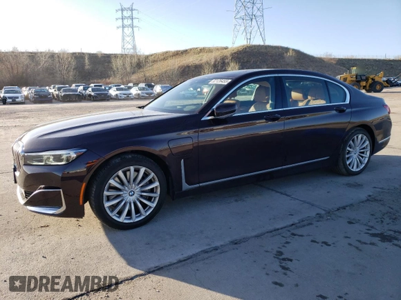 2020 BMW 7 Series with VIN WBA7W4C06LBM70555, listed as a Copart auction lot 52126455 with 37,375 mi miles and Salvage title. Bid and sale history available at DreamBid. Image 1.