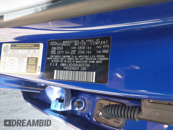 2024 Hyundai Elantra SE with VIN KMHLL4DG9RU829766, listed as a IAAI auction lot 42080095 with 8,711 mi miles and . Bid and sale history available at DreamBid. Image 9.