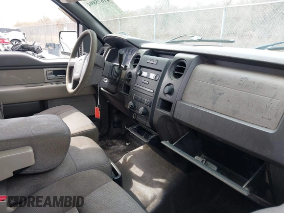 2009 Ford F-150 STX with VIN 1FTRX12W09FA01525, listed as a IAAI auction lot 41675894 with 245,793 mi miles. Bid and sale history available at carsss.com. Image 5.