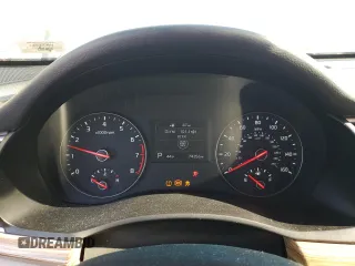 2017 Kia Cadenza Premium z VIN KNALB4J16H5052119, wystawiony jako Copart lot #88809505 z przebiegiem 74 356 mil mil oraz Szkody całkowita. Historia ofert i sprzedaży dostępna na DreamBid. Obrazek 9.