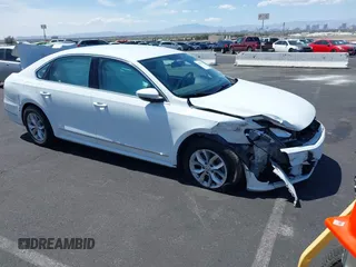 2017 Volkswagen Passat S z VIN 1VWAT7A34HC037234, wystawiony jako IAAI lot #42053521 z przebiegiem 119 572 mil mil oraz . Historia ofert i sprzedaży dostępna na DreamBid. Obrazek 1.