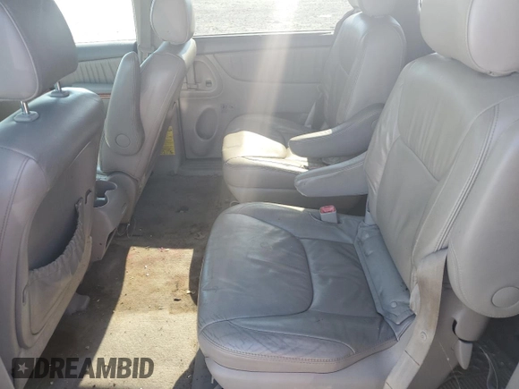 2008 Toyota Sienna XLE with VIN 5TDZK22C78S161023, listed as a Copart auction lot 51540135 with 245,949 mi miles and Clean Title. Bid and sale history available at carsss.com. Image 11.