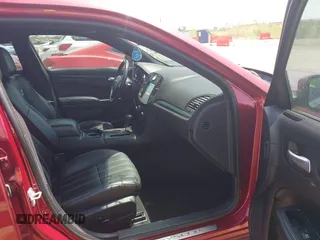 2014 Chrysler 300 with VIN 2C3CCABT2EH157487, listed as a IAAI auction lot 40127984 with 82,957 mi miles. Bid and sale history available at carsss.com. Image 5.