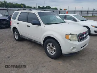2010 Ford Escape XLT с VIN 1FMCU9D71AKC35280, выставлен на аукционе IAAI как лот 42407192 с пробегом 244 527 миль миль и . История ставок и продаж доступна на DreamBid. Изображение 1.