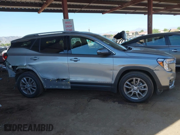 2024 GMC Terrain SLT with VIN 3GKALPEG9RL144550, listed as a IAAI auction lot 42720045 with 43,941 mi miles and . Bid and sale history available at DreamBid. Image 13.
