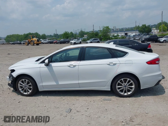 2020 Ford Fusion SE with VIN 3FA6P0LUXLR155881, listed as a IAAI auction lot 42426199 with 103,809 mi miles and . Bid and sale history available at DreamBid. Image 15.