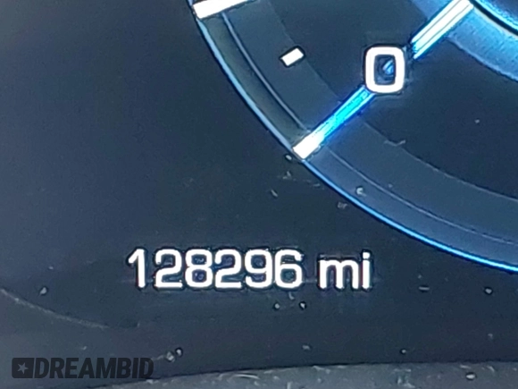 2016 Cadillac Escalade Platinum z VIN 1GYS4DKJ1GR363238, wystawiony jako IAAI lot #40974636 z przebiegiem 128 296 mil mil oraz . Historia ofert i sprzedaży dostępna na DreamBid. Obrazek 15.