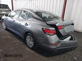 2024 Nissan Sentra S z VIN 3N1AB8BV0RY284905, wystawiony jako IAAI lot #41582687 z przebiegiem 37 302 mil mil oraz . Historia ofert i sprzedaży dostępna na DreamBid. Obrazek 3.