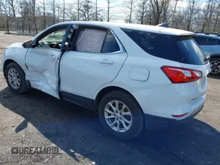 2020 Chevrolet Equinox LT z VIN 2GNAXKEV8L6141918, wystawiony jako IAAI lot #41882535 z przebiegiem 125 974 mil mil oraz . Historia ofert i sprzedaży dostępna na DreamBid. Obrazek 3.