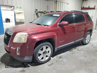2010 GMC Terrain SLT-1 z VIN 2CTFLFEY8A6325592, wystawiony jako Copart lot #57705555 z przebiegiem 237 953 mil mil oraz Czysty tytuł • Clean title. Historia ofert i sprzedaży dostępna na DreamBid. Obrazek 1.