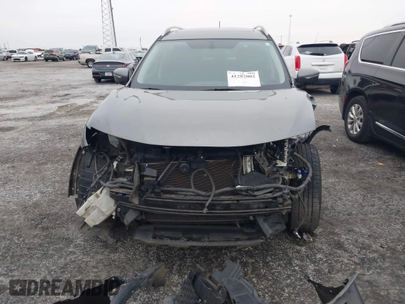 2015 Nissan Rogue SL with VIN 5N1AT2MT7FC863361, listed as a IAAI auction lot 41282002 with 145,914 mi miles. Bid and sale history available at carsss.com. Image 6.