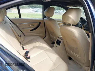2016 BMW 3 Series 328i z VIN WBA8E9G56GNU28210, wystawiony jako IAAI lot #42183906 z przebiegiem 143 549 mil mil oraz . Historia ofert i sprzedaży dostępna na DreamBid. Obrazek 8.