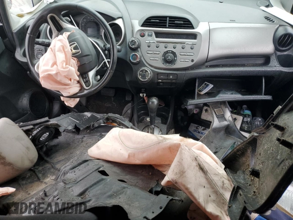 2010 Honda Fit Sport with VIN JHMGE8H40AC017384, listed as a Copart auction lot 58226445 with 138,453 mi miles and Salvage title. Bid and sale history available at DreamBid. Image 8.