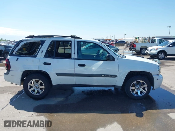2004 Chevrolet TrailBlazer LT with VIN 1GNDS13S342361478, listed as a IAAI auction lot 42094261 with 298,130 mi miles and . Bid and sale history available at DreamBid. Image 13.