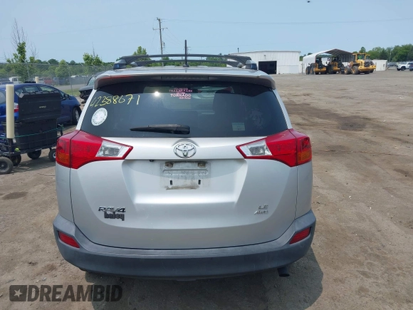2015 Toyota RAV4 LE with VIN JTMBFREV6FJ039453, listed as a IAAI auction lot 42388671 with 200,304 mi miles and . Bid and sale history available at DreamBid. Image 16.